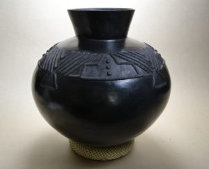 A water pot by Ntombi Nala